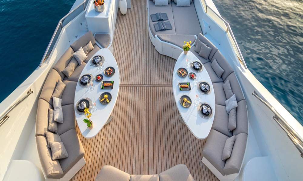 Luxury Motor Yacht TIGRA