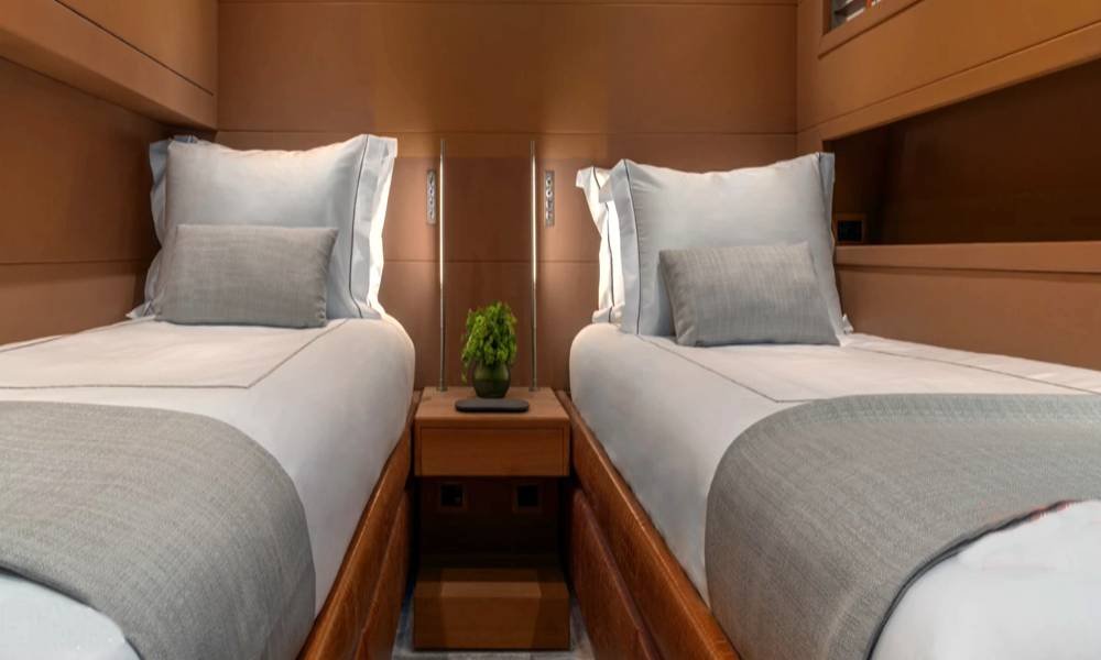 Luxury Motor Yacht TIGRA