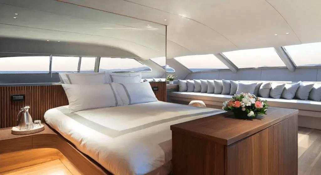 Luxury Motor Yacht WHISPER V