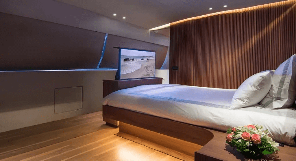 Luxury Motor Yacht WHISPER V