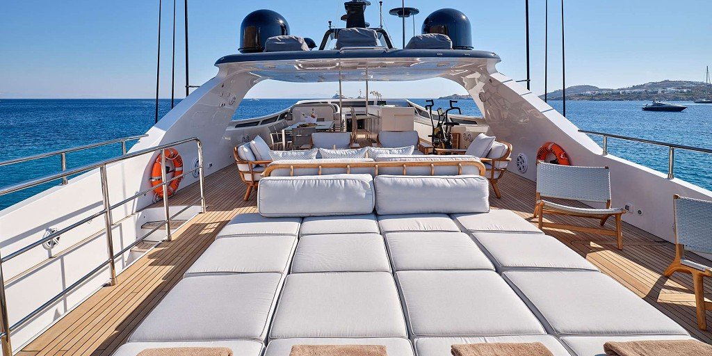 Luxury Motor Yacht WHITE KNIGHT