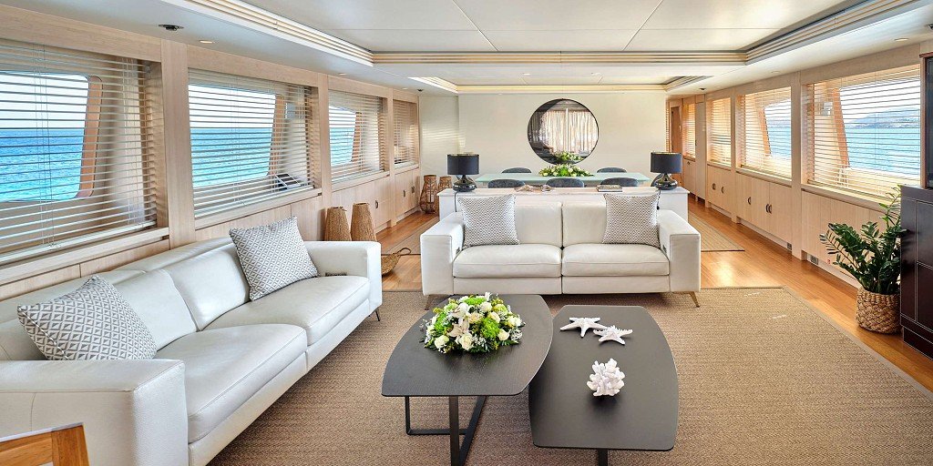 Luxury Motor Yacht WHITE KNIGHT
